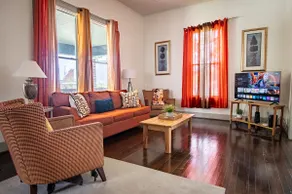 Division Den Charming One-Level w Backyard WiFi - Image 2