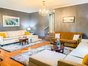 The Cardinal Place Relaxing Stay Near Downtown - Image 4