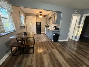 Cozy and Spacious - Image 3