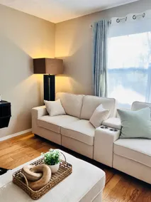 SummerRidge Oasis 4 beds+1 sleep sofa near airport - Image 2