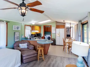 Meadowview Clean & Comfortable Home by River Side - 2bed 2bath house - Image 5
