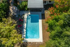 Pool & fenced-in yard in downtown edge bungalow - Image 2