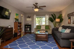 Pool & fenced-in yard in downtown edge bungalow - Image 3