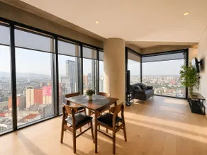 Renovated property with spectacular views - Image 3