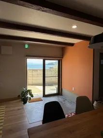 “Namitoke Beachside Inn,” entire building for rent, sleeps 6, right below Olive Beach, 5-minute walk to Olive Park - Image 2