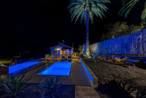 Ferienhaus mit Garten, beheiztem Pool und Grill | Bergblick - Image 3
