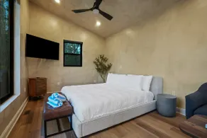 Hot Tub · Fire Pit · Spa Bath | Lux Cabin Sleeps 2 - Image 5