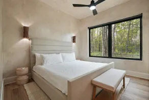 Treetop Windows · Hot Tub · Forest Views | Luxe - Image 5