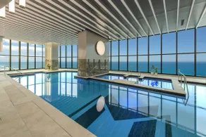 Meriton Suites Surfers Paradise - Image 4