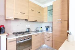 GuestHost - Comfy Apartment 200 mt from the Lake! - Image 3