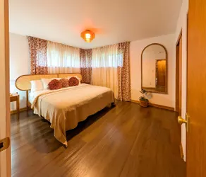 Mid-Century Riverfront Retreat - Image 3