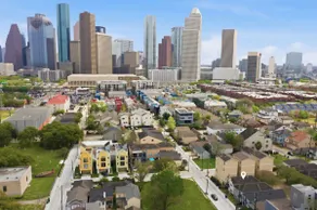 Cozy Downtown Home W/ Beautiful City Views! - Image 4