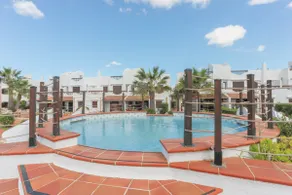 Casa Flores - Private Garden Apt, Pool & 5 min walk to Beaches - Image 4