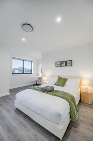 Melonba 4BR With 2 Parking, 3 Min To Woolworths - Image 3