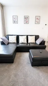 Gateshead Urban 3 Bed Home Sleeps 7, Free Parking - Image 5