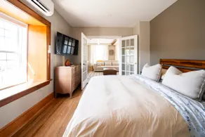 The Garden Suite (1 Bedroom Plus Den) - Image 2