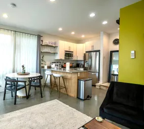 Rooftop Patio + Close to Downtown - Image 4