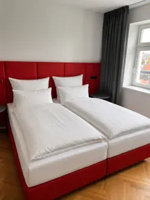 Hamburg's most central spot – right on Hansaplatz (1) - Image 3