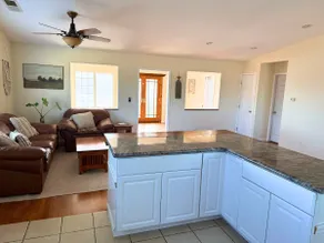 Central Coast Gem: Lux 2BR/Sleep Number King Bed - Image 4