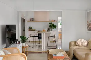Blush Beach Shack - Image 2