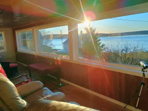 Charming Seaside Getaway with Spectacular Views - Image 2
