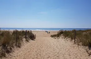 Beach vacation home - Image 2