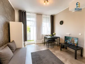 3-BR Apartment in Central Gelsenkirchen - Image 4
