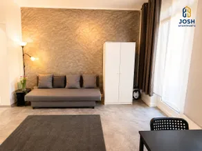 3-BR Apartment in Central Gelsenkirchen - Image 5