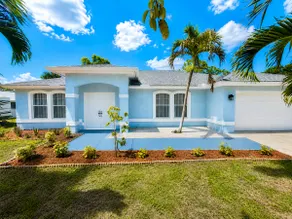 Pool Home/ Tropical Paradise Getaway Near Beaches - Image 2