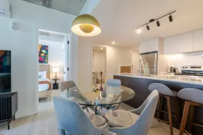 Sophisticated City Stay | Pool Gym & Rooftop - Image 2