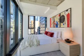 Sophisticated City Stay | Pool Gym & Rooftop - Image 4