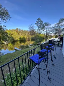 Lake Front Cottage - Image 3