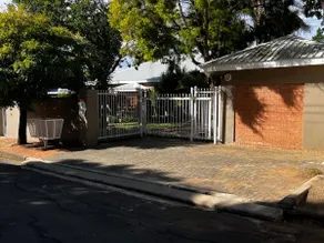 Large Garden Flat - Image 4