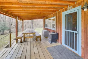 Hike & Unwind - Quiet Wooded Getaway in Pikeville - Image 2