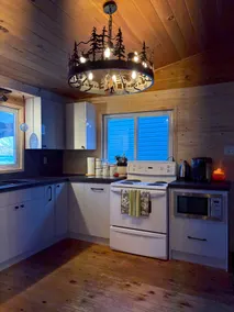 Welcome to Huff’s Retreat - Image 2