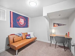 Conveniently located 3 BD 2 Bath house by Gonzaga - Image 5