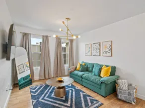 3BR Daybreak Home | SoDa Row Steps Away - Image 3
