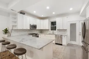 Temp House. - Image 2