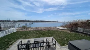 Bayfront Retreat w/ Hot Tub (now free!)+Game Room - Image 5