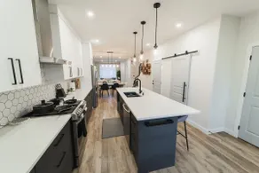 Chic Central 3BR: Martini Bar & Patio. Near DT/WEM - Image 5