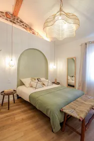Victorian Stopover – Prestige Suite - Image 3