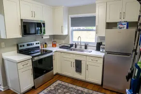 Modern Luxury Guest House Near Ann Arbor & UMICH - Image 2