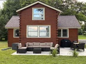 Lakefront Cabin: Kayaks, Firepit, Full Kitchen - Image 2