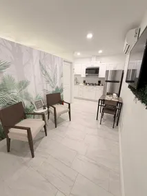Modern Private Studio | Netflix | Nearby Beaches - Image 2