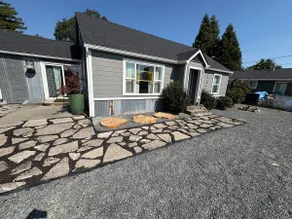 Punch Bowl Art House - Artsy, Comfy & Convenient - Image 2