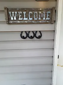 Rustic Horse Farm Guest Quarters Retreat - Image 4