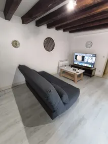 Le St Laurian - Vatan Center - WiFi - 4 Guests - Image 4