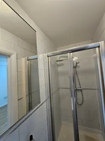 Luxury Boutique Modern Flat - Entire Place - Image 4