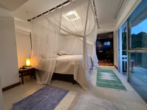 Panoramic Sanctuary on the Lagoon | 150 m² - Image 4