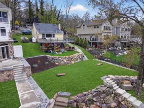 Lakefront Couples Escape | Dock • Kayaks • Firepit - Image 3